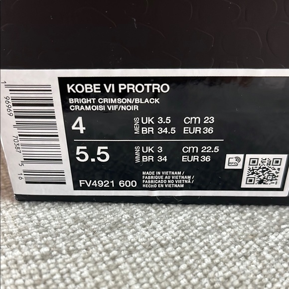 Kobe VI Protro “ reverse grinch” - Picture 3 of 4